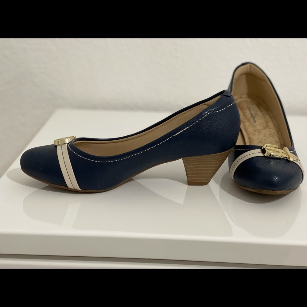 High heels - Picture 2 of 2